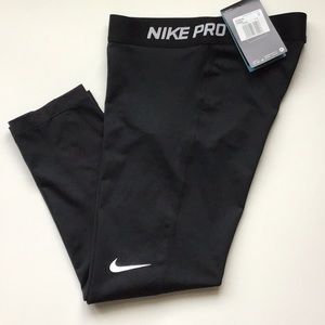NIKE PRO CROPS